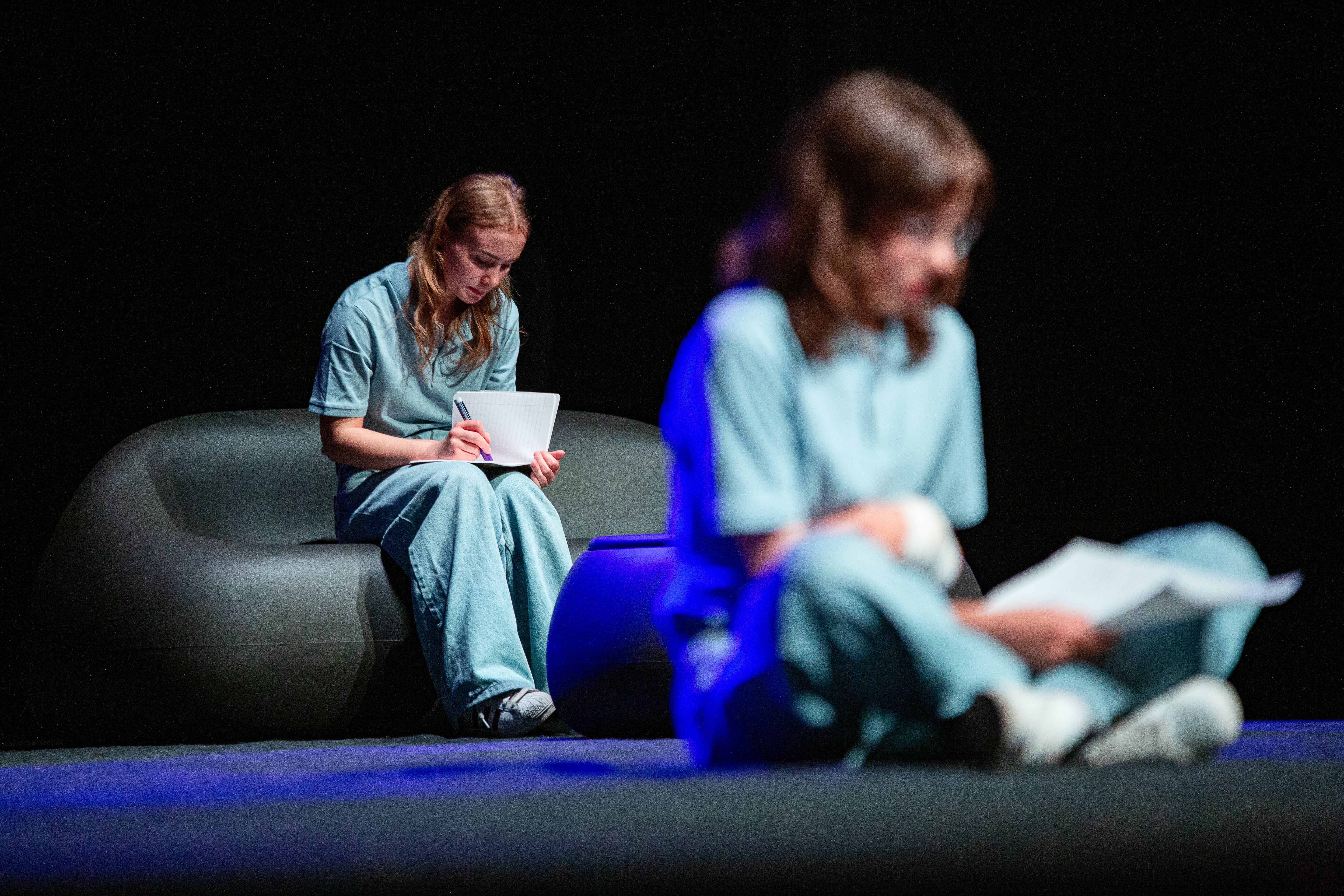 Praca grupowa i improwizacja w Teatrze Opowiedz Mi
